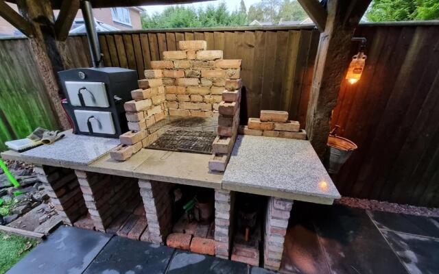 Cosy 2 bed - with relaxing garden!