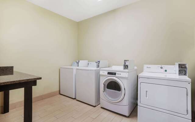 La Quinta Inn & Suites by Wyndham Beeville