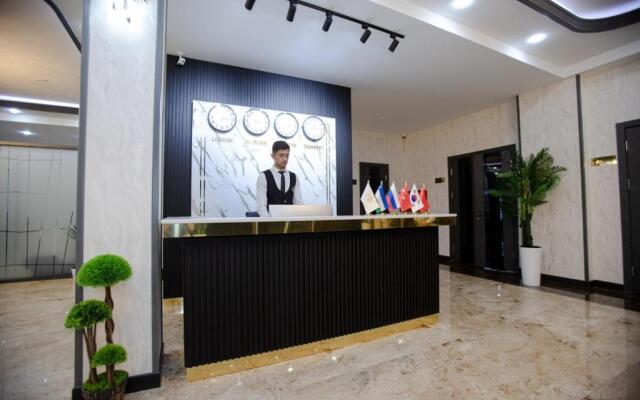Oqsaroy Hotel