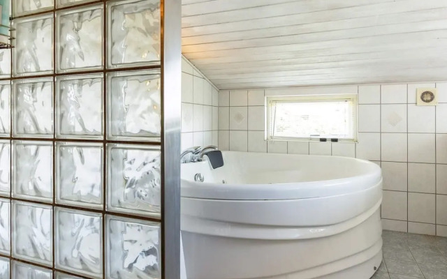 Cozy Holiday Home in Lokken, by sea