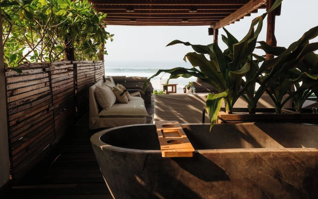 Naked Hotel Zipolite