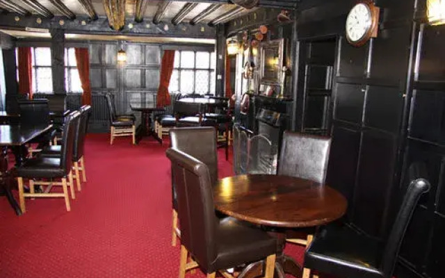 The Radnorshire Arms Hotel