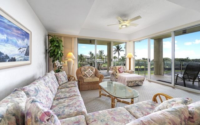 Vista Waikoloa B-206 2 Bedroom Condo by RedAwning