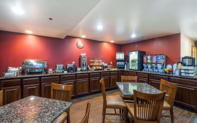 Red Roof Inn & Suites Stafford, VA