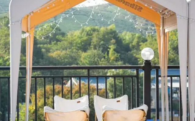 Shanquan Resort Hotel