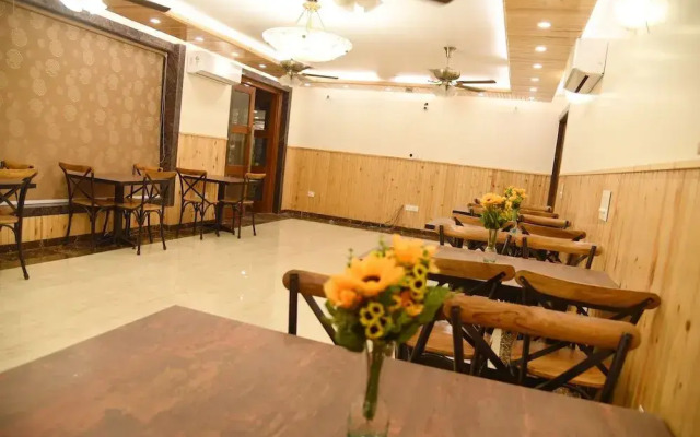 Hotel Ashiana