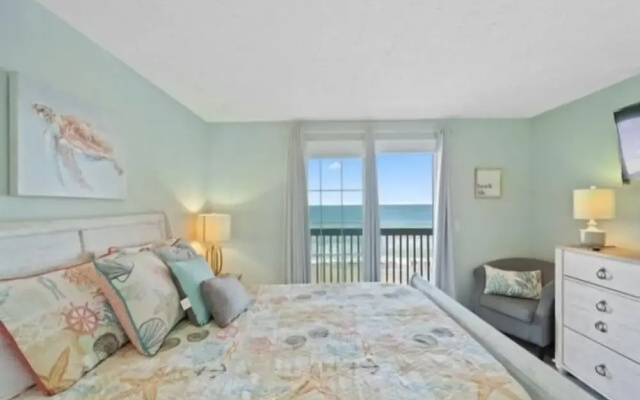 Turtle Cove 2 Bedroom Condo by RedAwning
