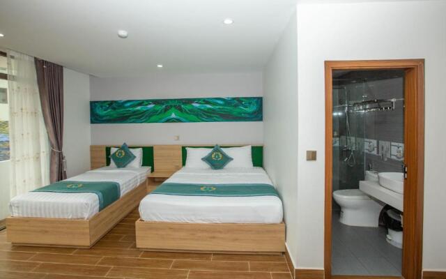 Emerald Hotel Cat Ba