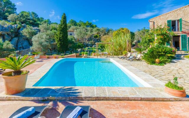 SOBREAMUNT - Villa for 6 people in Esporles.