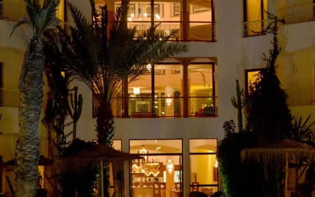 Borjs Hotel Suites & Spa