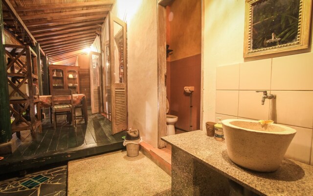 Rumah Nyaman Villa