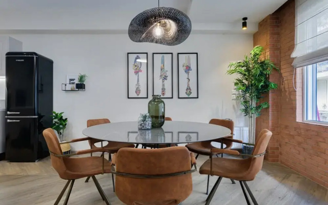 Acropolis Premium Residence