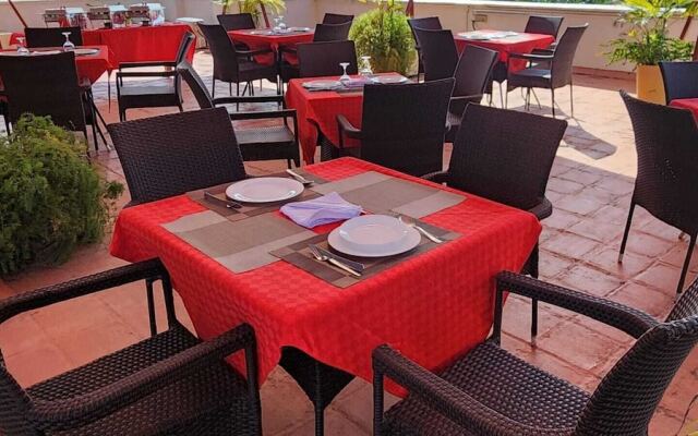 Lux Suites Diani Airstrip Villas