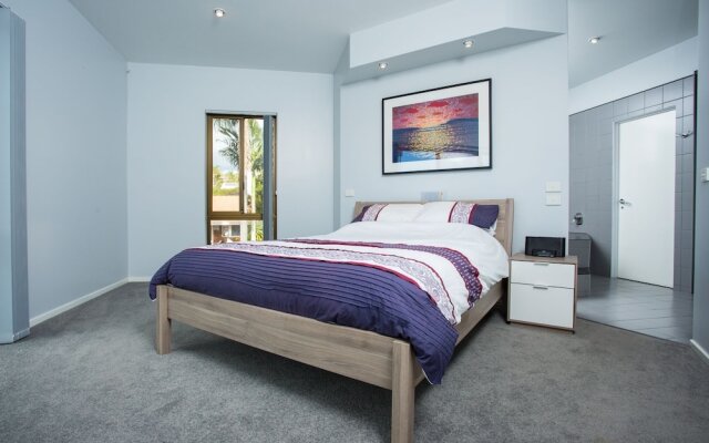 'Sapphire Gem' At Tura Beach