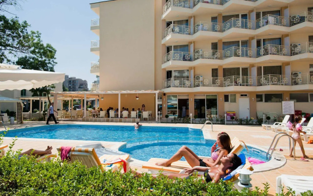 Karlovo Hotel