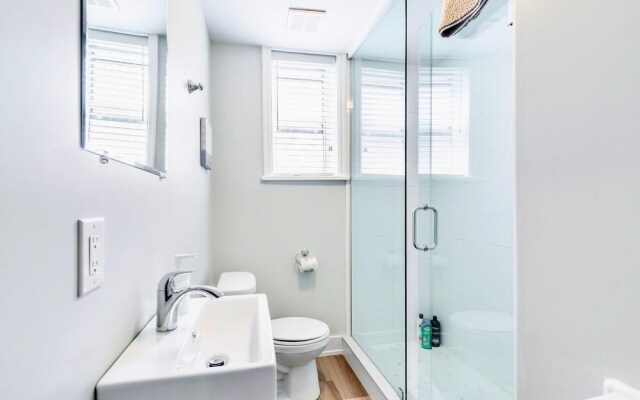 1BR Apt With King Bed Netflix-near Downtown