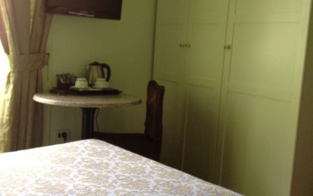 B&b Meret