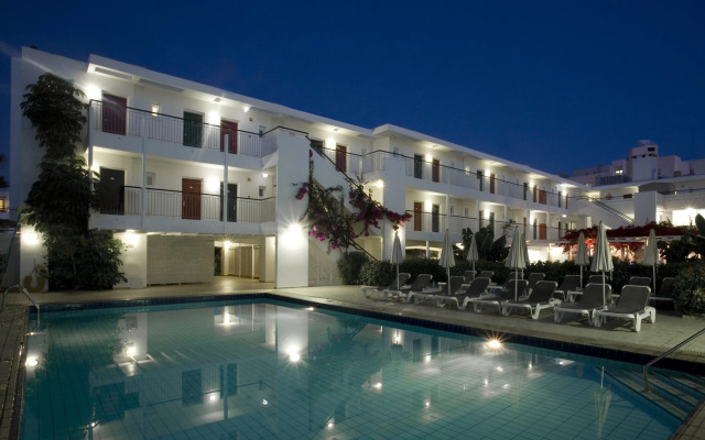 Nissi Park Hotel
