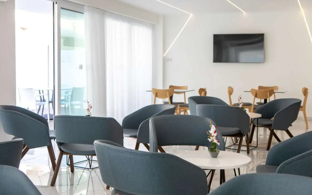 Best Western Plus Larco Hotel