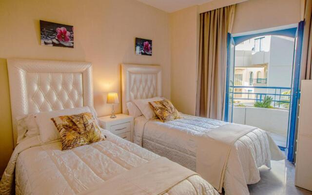 Duplex apartment on the beach 71