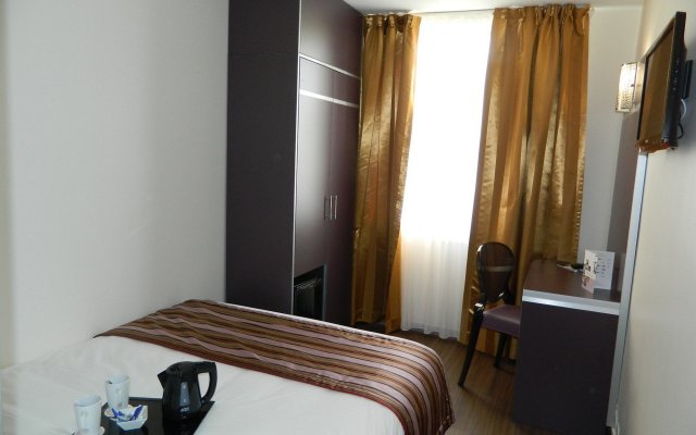 Hotel Arles Plaza