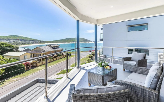 Fingal Bay View Unit 1 16 Tuna Crescent