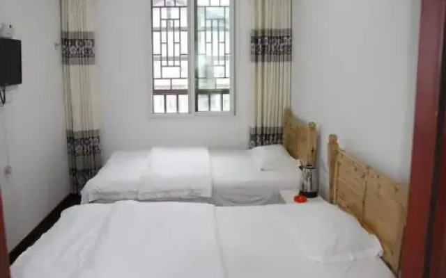 Ya'an Shimian Old Street Inn