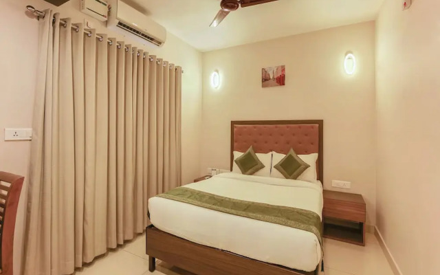 Treebo Goodland Residency - 500m from Railway Station