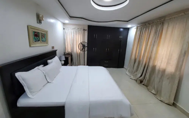 Flat - Sleeps 6 With Parking