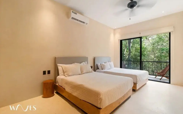 Spacious 3 Br w Private Pool Exclusive Gym