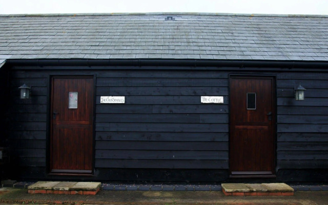 Manor Farm-MK