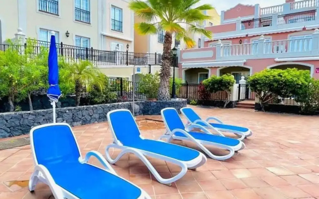 Enjoy 1 BR Palm Mar Next to Pool