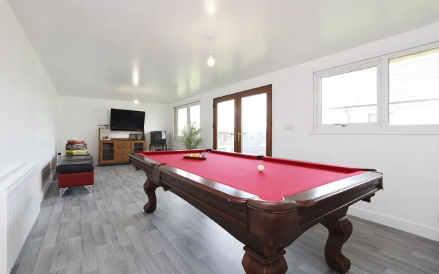 JOIVY Luxurious & Spacious 3Br House With A Hot Tub