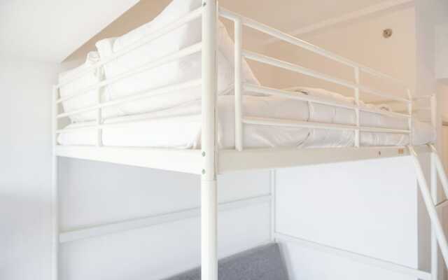 Simply Look And Homey Studio Tokyo Riverside Pik 2 Apartment