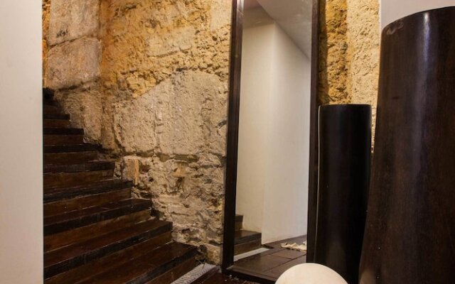 The Old Stables Chiado Apartments