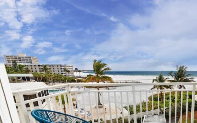 Jamaica Royale - 302 - 2 Br Condo