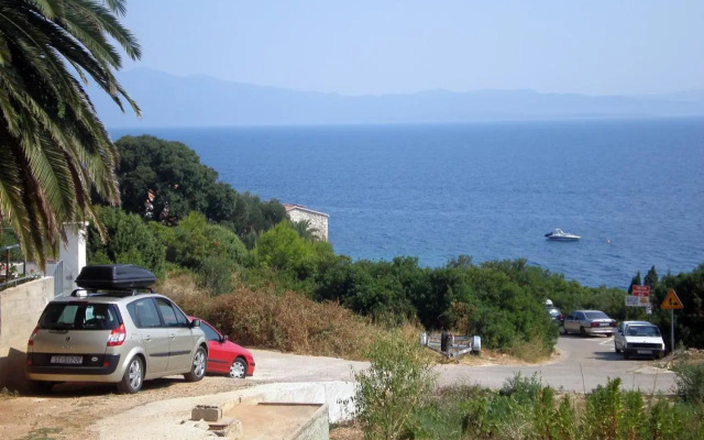 Seaside secluded apartments Cove Tvrdni Dolac, Hvar - 4008