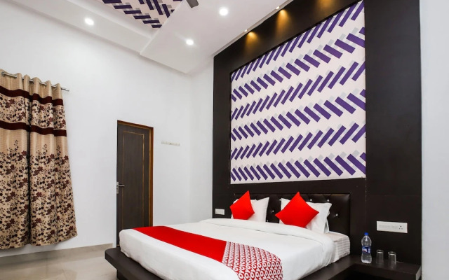 OYO 19456 Hotel Shagun Palace