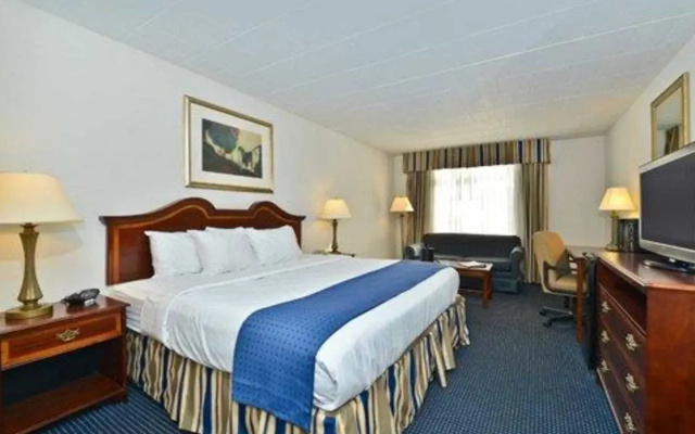 Clarion Hotel Conference Center New Cumberland