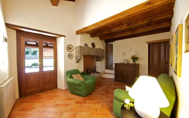 Wonderful private villa for 10 people with private pool, WIFI, TV, terrace, pets allowed and par...