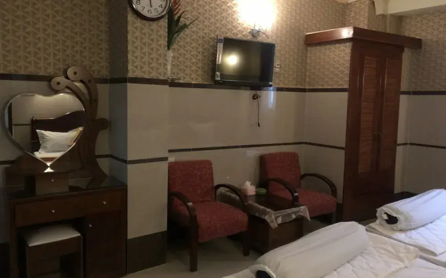 Hoang Quan Hotel
