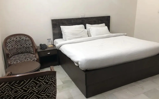 Golden Huts Resorts