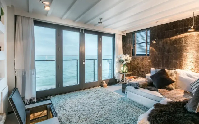 Black Moon - Adults Only