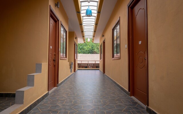 Alcove Beach Resort