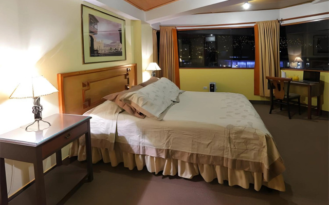 El Puma Hotel
