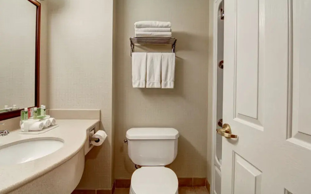 Spark by Hilton Guelph