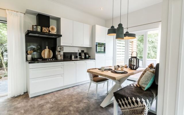 Modern Chalet Close to De Veluwe