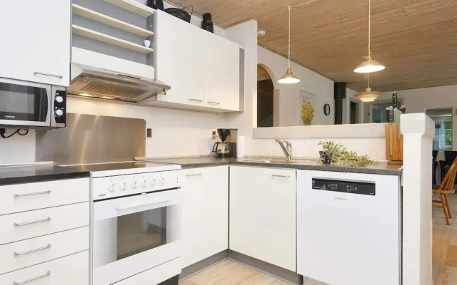 8 Person Holiday Home in Oksbol