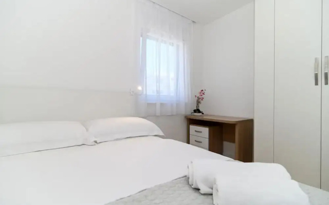 Laura apartment