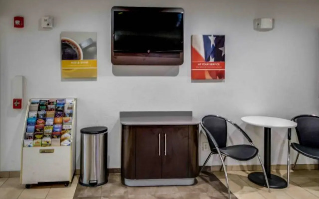 Motel 6 Greensboro, NC - Airport